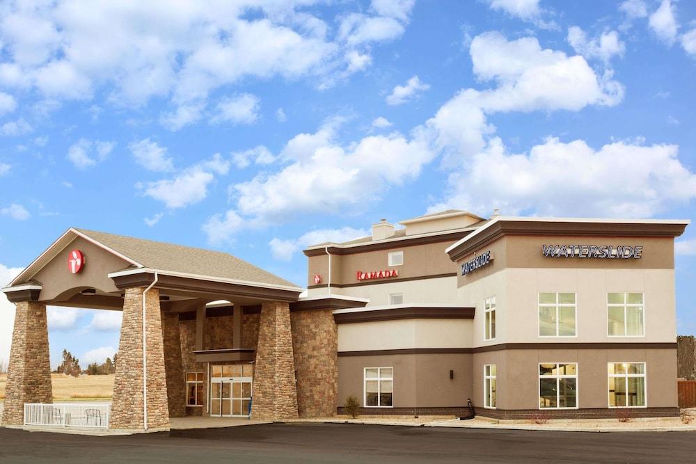 Ramada By Wyndham Drayton Valley Eksteriør bilde