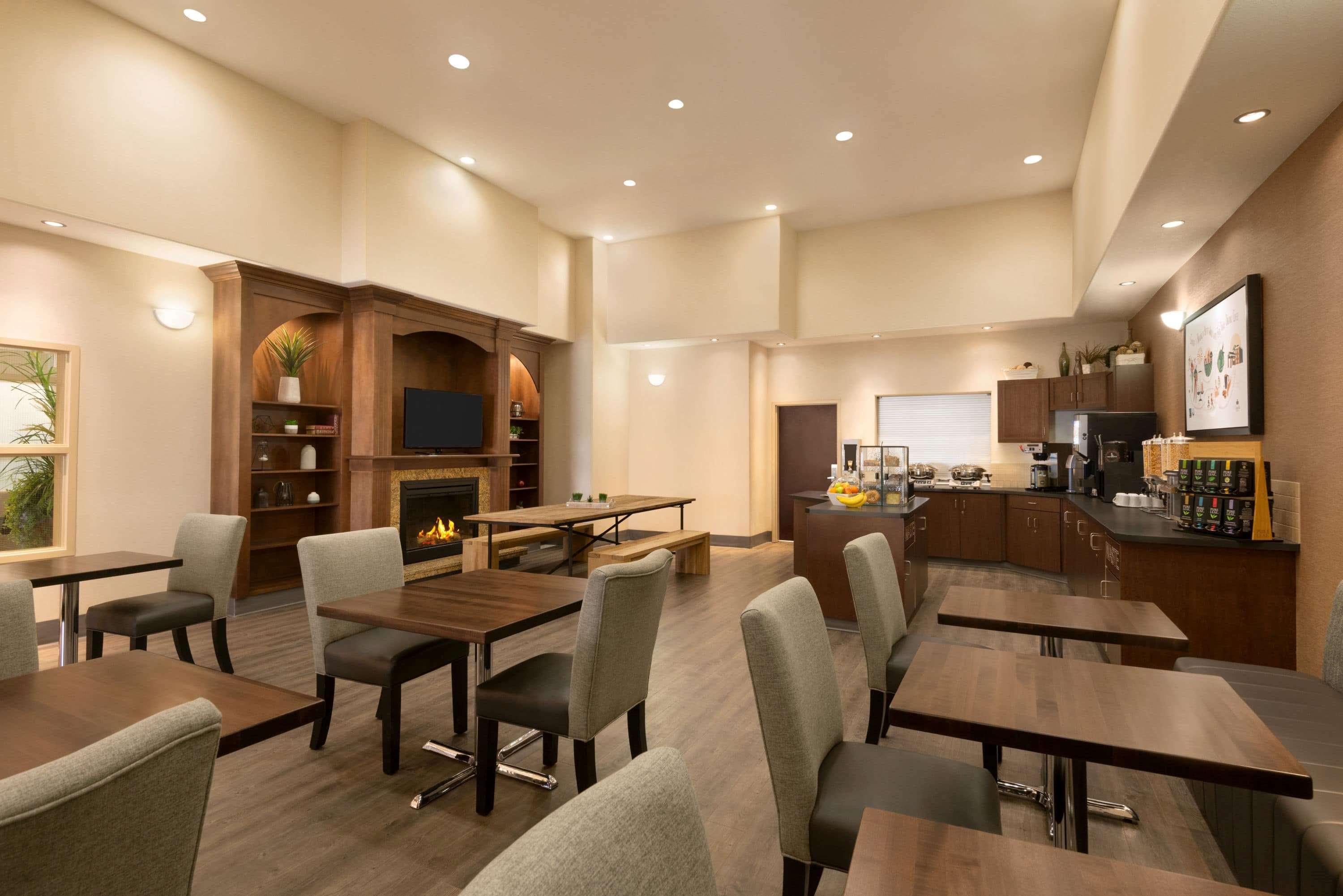 Ramada By Wyndham Drayton Valley Eksteriør bilde