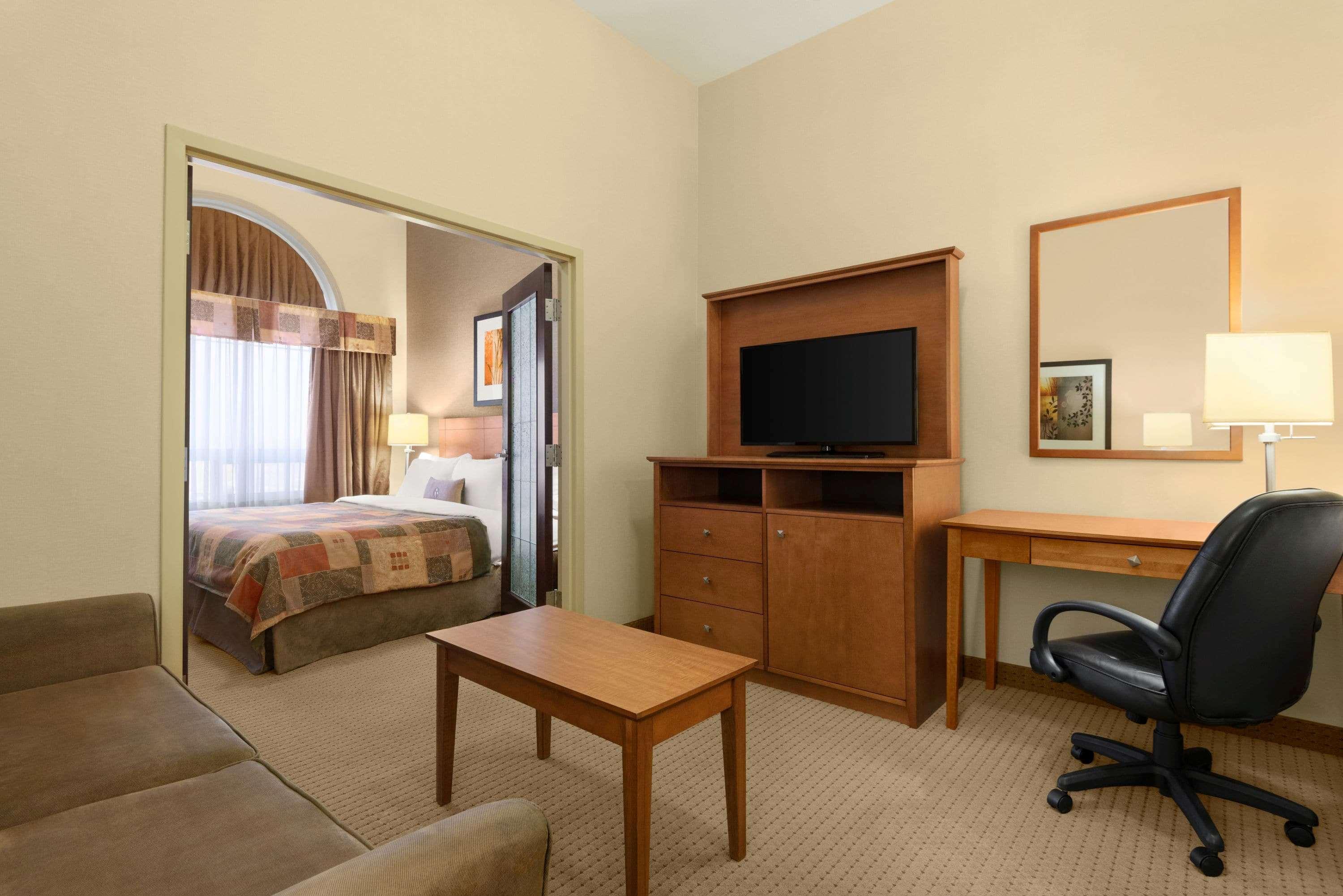 Ramada By Wyndham Drayton Valley Eksteriør bilde